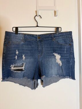 Forever 21+ Distressed Cutoffs Stretchy Denim Plus Size 16